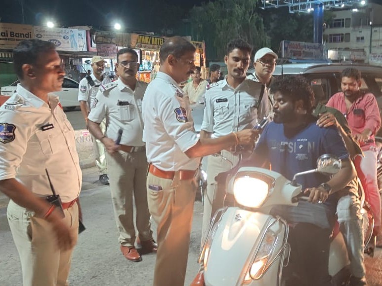 డ్రంక్ & డ్రైవ్‌పై స్పెషల్ డ్రైవ్.. 44 కేసులు నమోదు