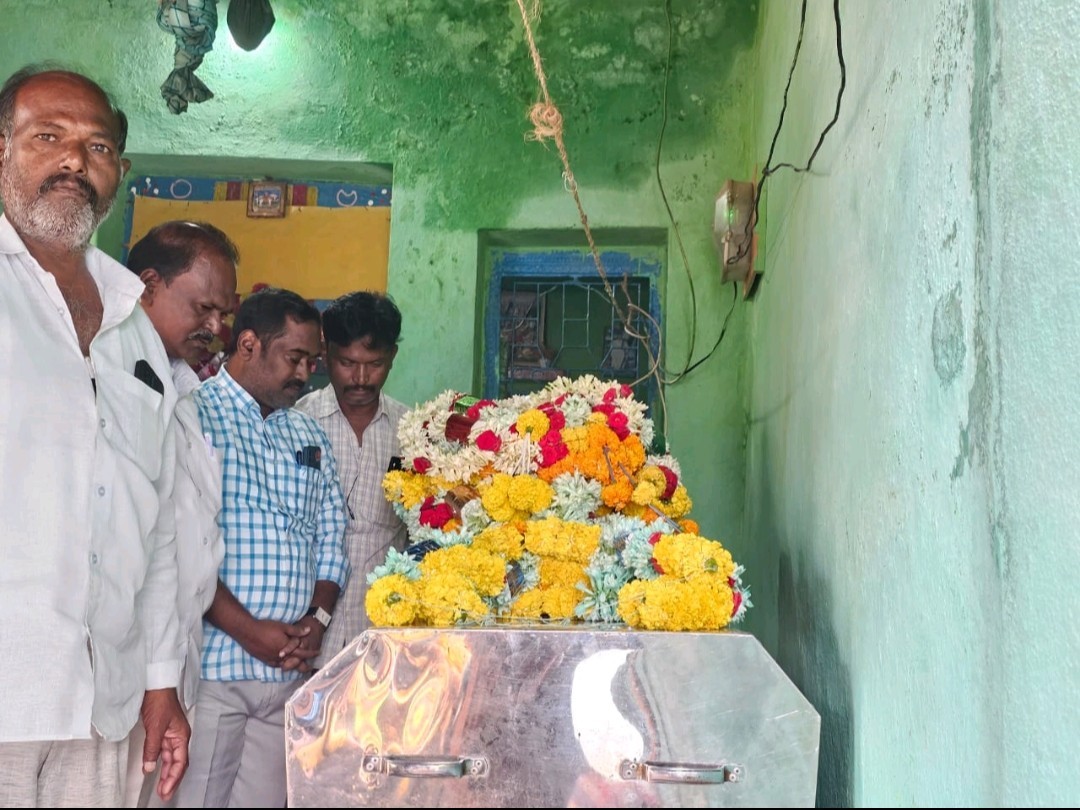 మాజీ సర్పంచ్‌కు సీపీఐ నివాళి