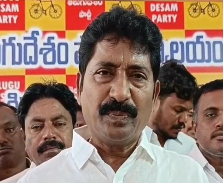 ‘పెయిడ్ ఆర్టిస్టుల మాటలు పట్టించుకోం’