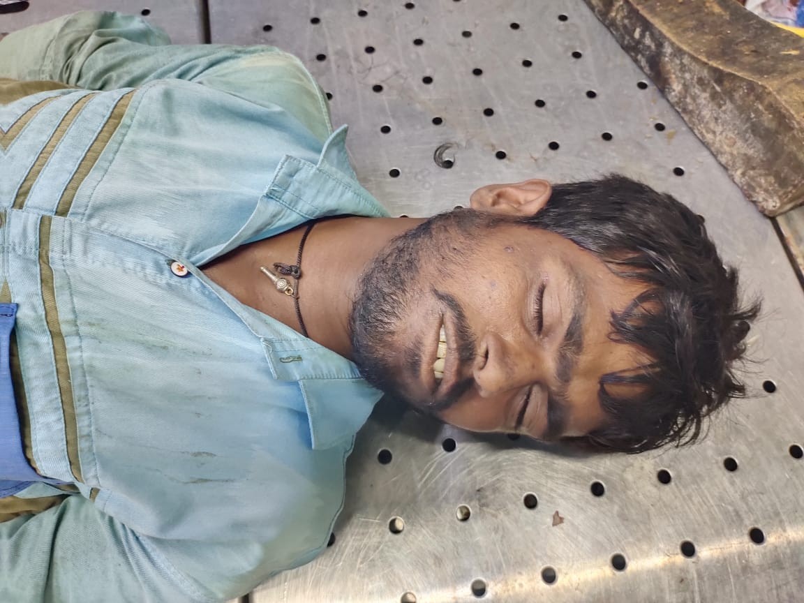 పాము కాటుకు ఓ వ్యక్తి.. మృతి