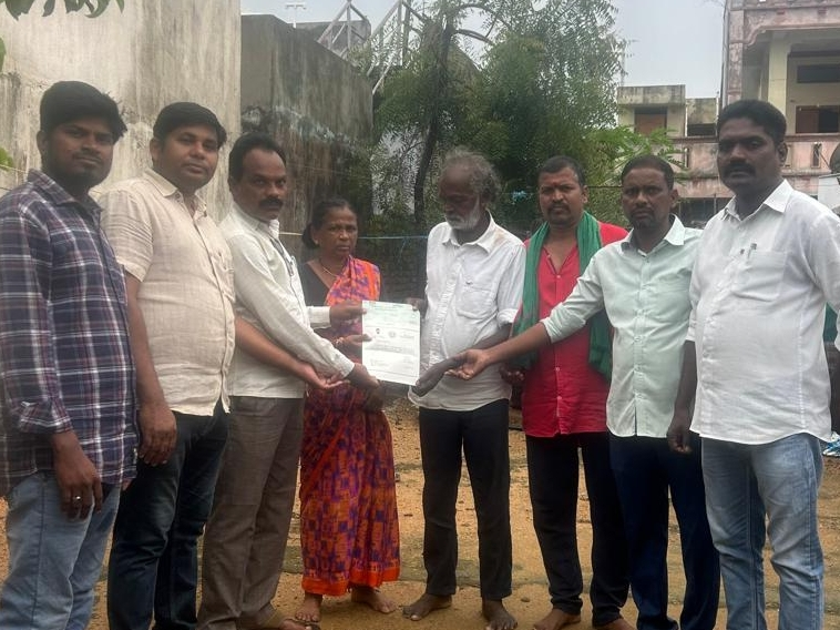 ‘పేదల సంక్షేమానికి కాంగ్రెస్ పెద్ద పీట’