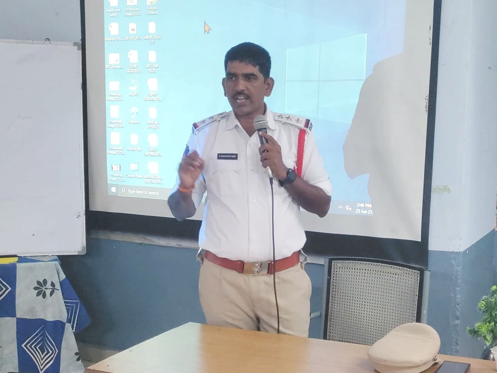 ‘ఆర్టీసీ బస్ డ్రైవర్లు బాధ్యతాయుతంగా వాహనాలు నడపాలి’