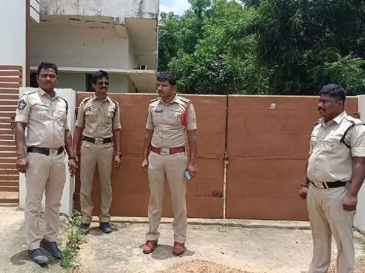 చట్టాలను అతిక్రమిస్తే చర్యలు తప్పవు: ఎస్సై