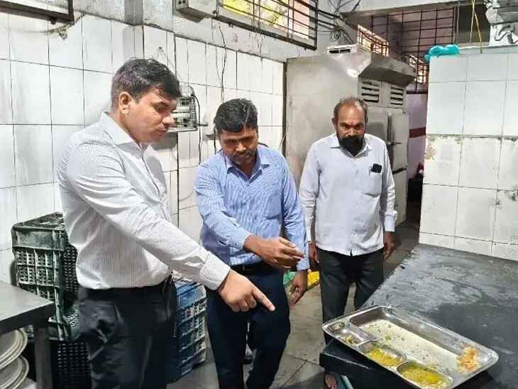 నాణ్యత పాటించని హోటల్‌కు జరిమానా