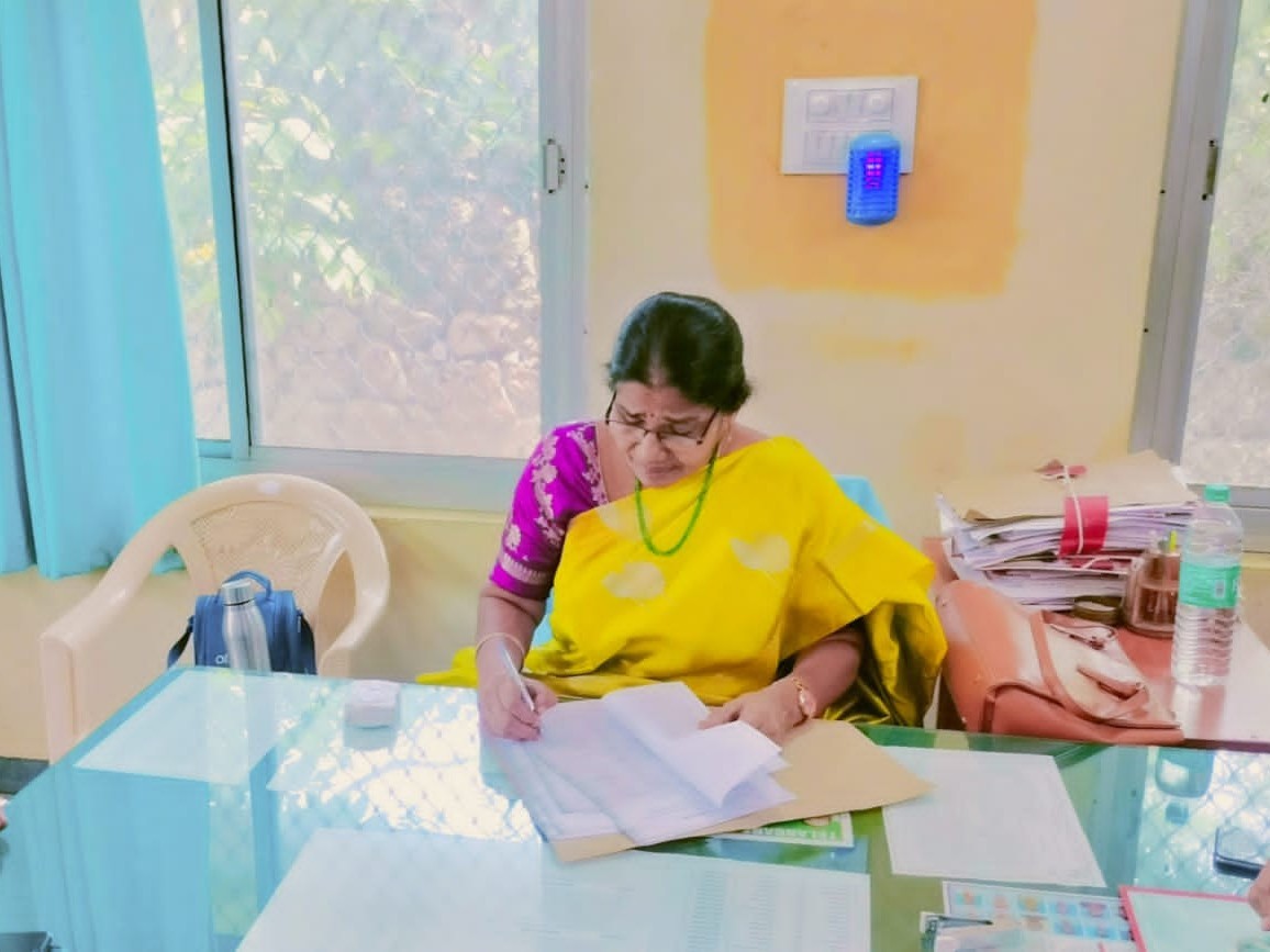 ఫీల్డ్ అసిస్టెంట్ సస్పెన్షన్