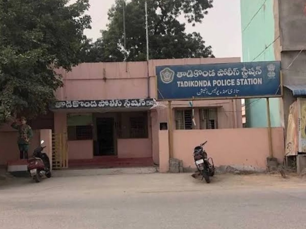 అక్రమంగా సారాను విక్రయిస్తున్న వ్యక్తి అరెస్ట్