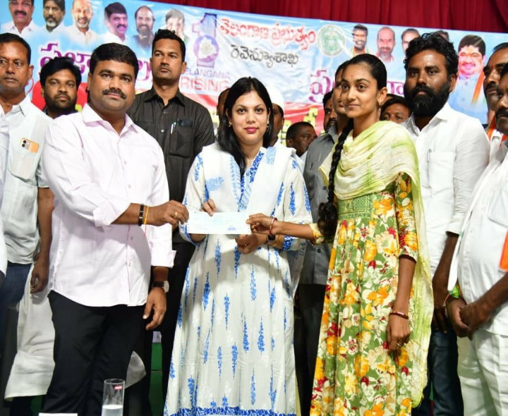 ‘రేషన్ కార్డుల జారీ నిరంతర ప్రక్రియ’