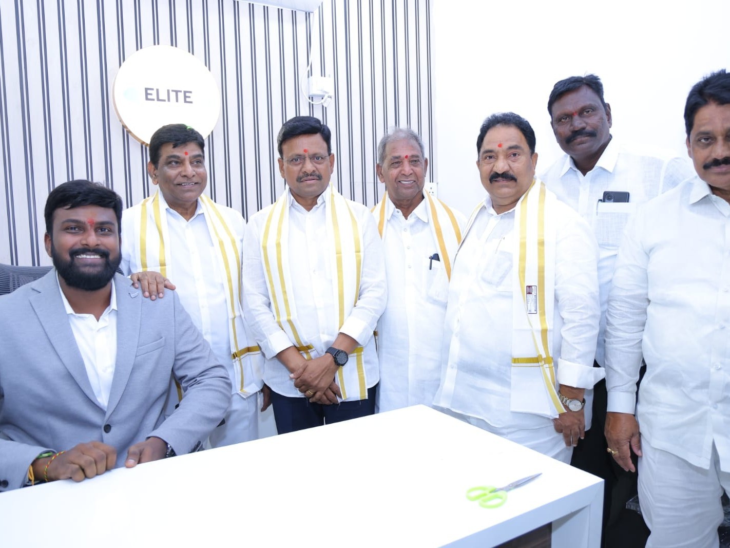 నూతన ఫార్మా రిటైల్ అవుట్ లైట్ ప్రారంభం