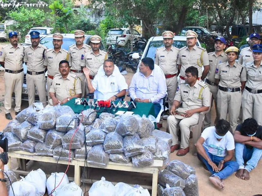 122.85 కిలోల గంజాయి స్వాధీనం