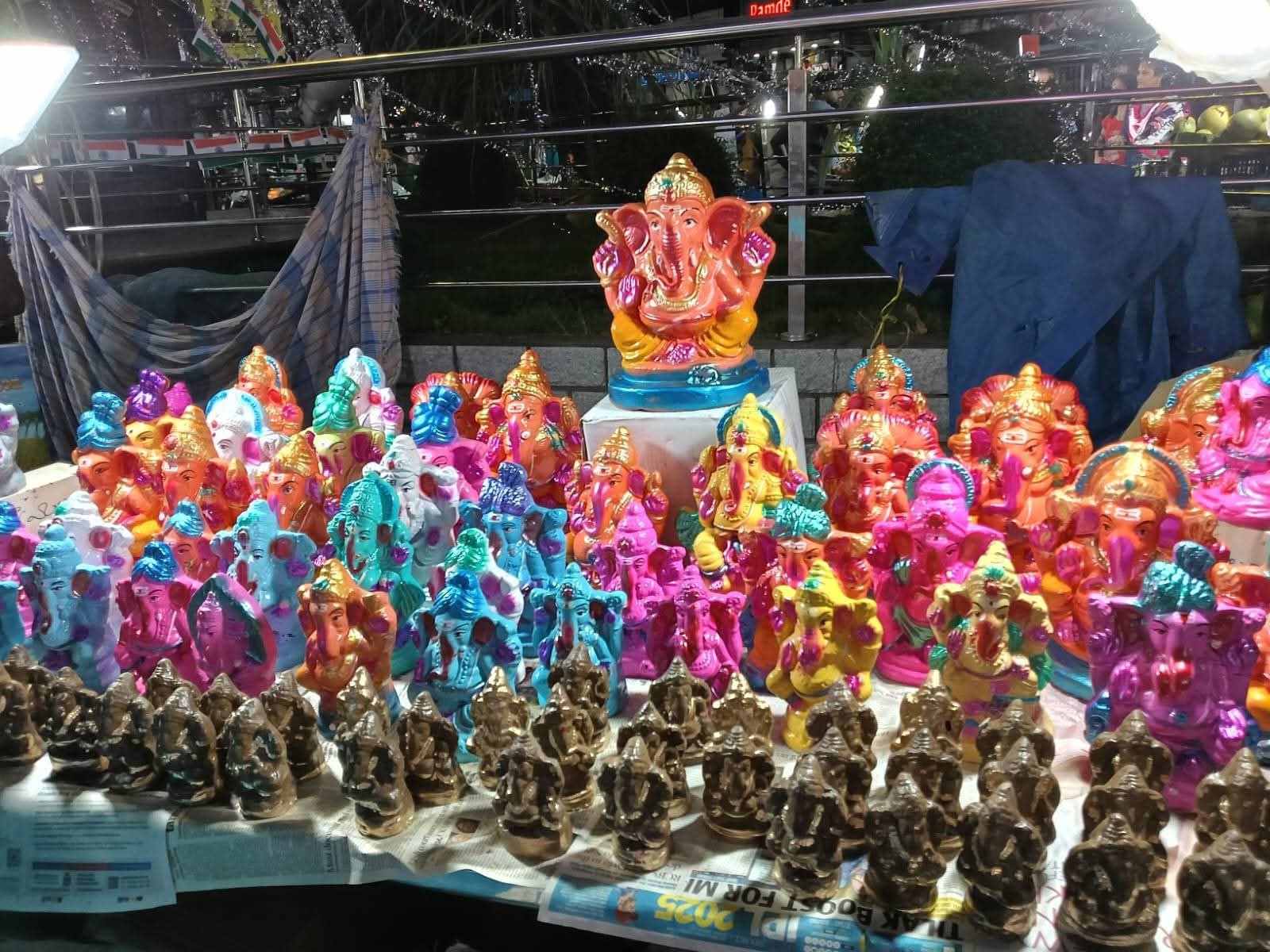 రాజమండ్రిలో ఆకట్టుకున్న గణనాథుని ప్రతిమలు