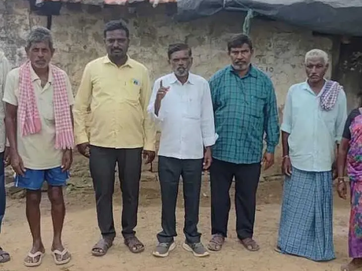 ‘ఆదివాసులకు వెంటనే మంజూరు చేయాలి’