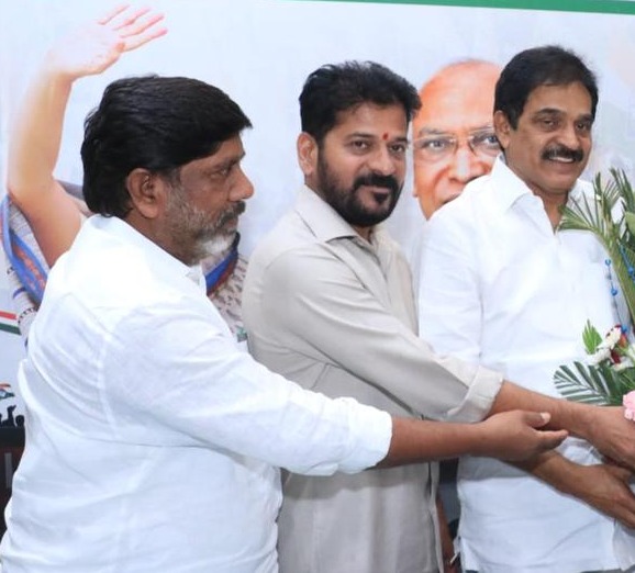 కేసీ వేణుగోపాల్‌తో సీఎం రేవంత్ భేటీ