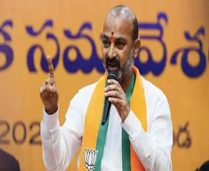 కాంగ్రెస్ ఆరోపణలపై బండిసంజయ్ కౌంటర్