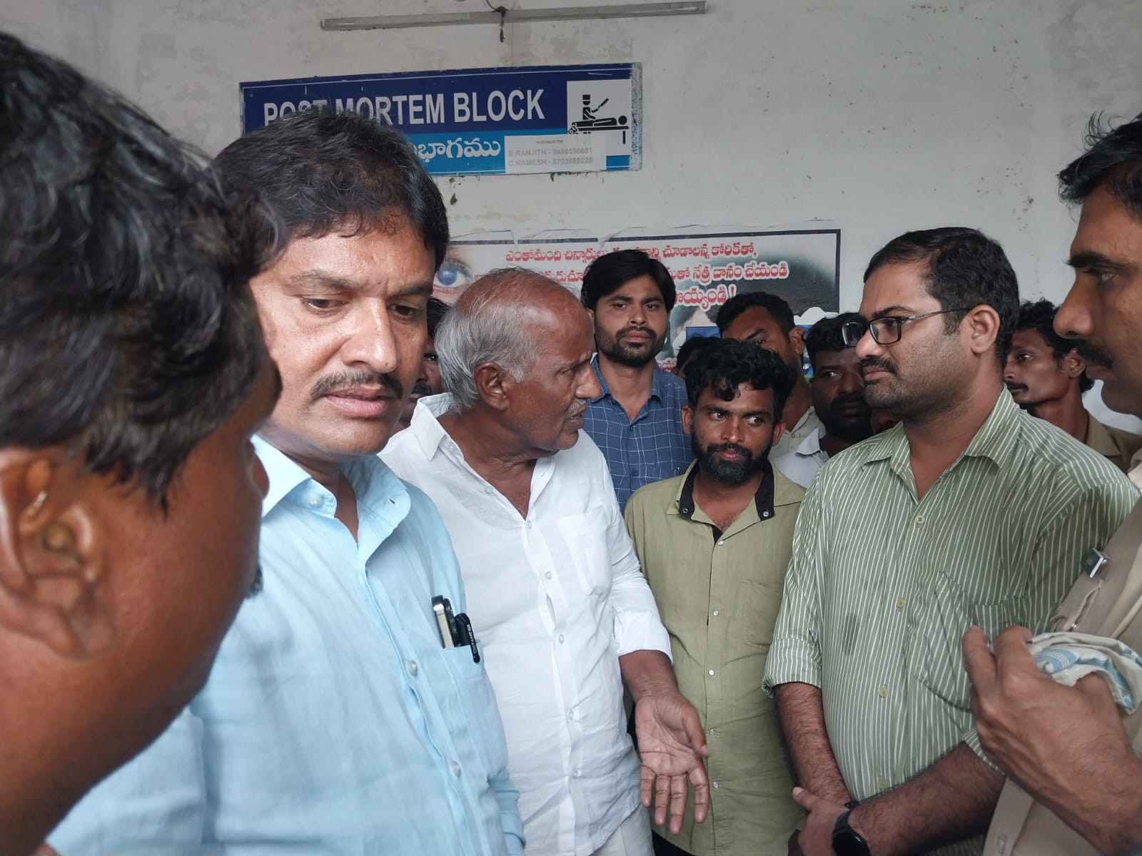 కొత్తగూడెం ప్రభుత్వ ఆసుపత్రి వైద్యులపై ఎమ్మెల్యే ఆగ్రహం
