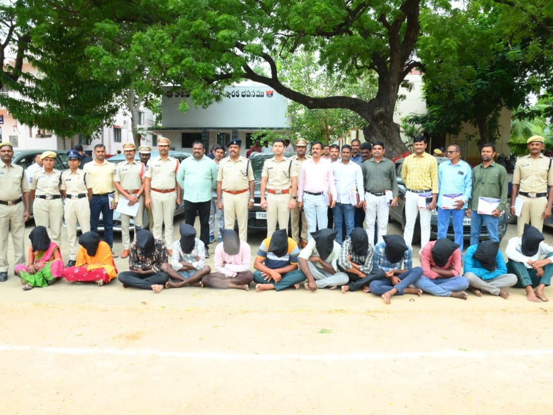 అంతర్ జిల్లా మేకల దొంగల ముఠా అరెస్ట్