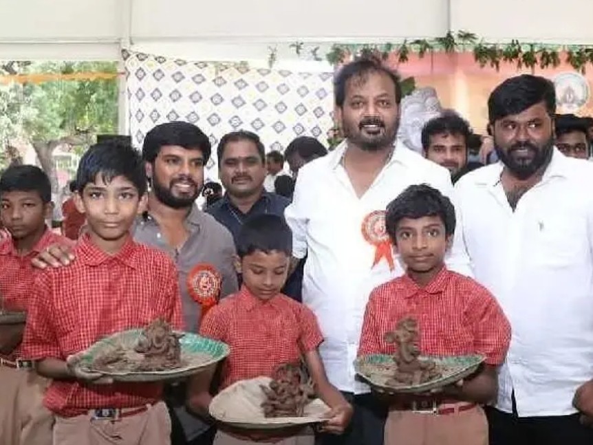 మట్టి వినాయక విగ్రహాల తయారీపై పోటీలు