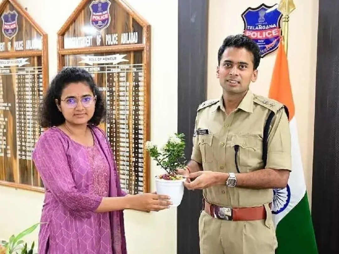ఆదిలాబాద్ ఎస్పీని కలిసిన నూతన FDO