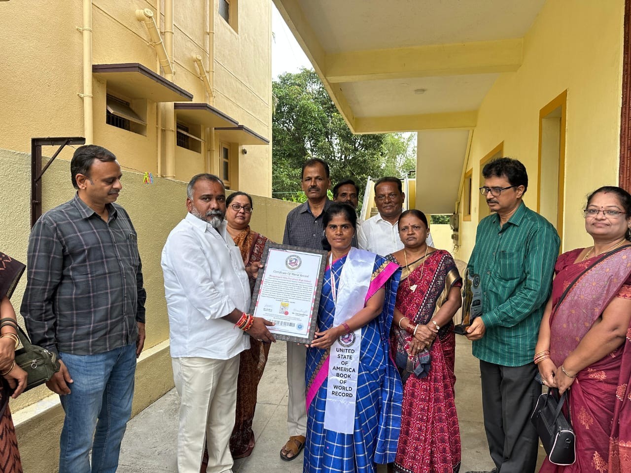 మంగళపల్లి పాఠశాలకు USA వరల్డ్ బుక్ ఆఫ్ రికార్డు