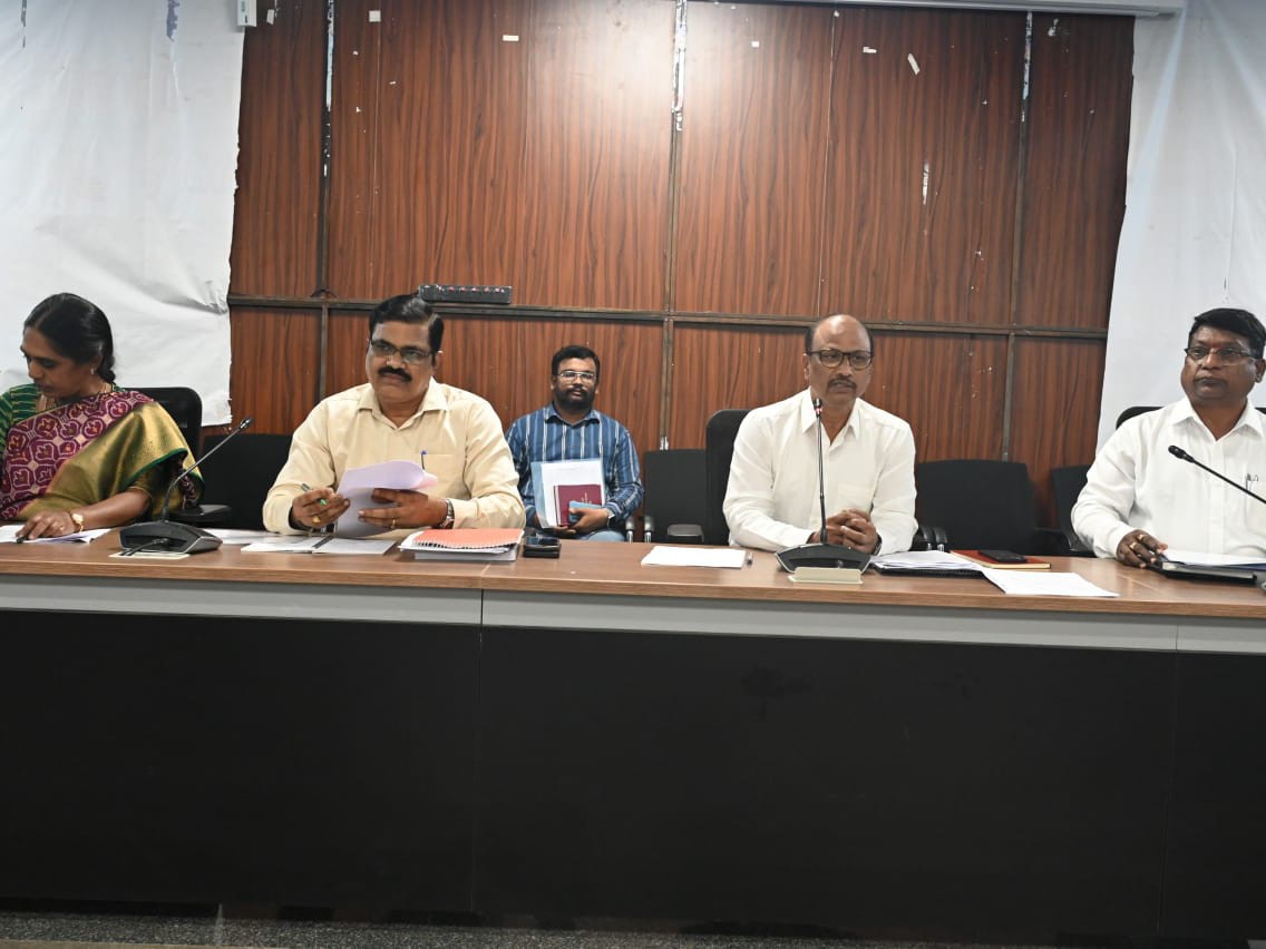 ‘స్థానిక సంస్థల కోసం ముందస్తు ఏర్పాట్లు చేసుకోవాలి’