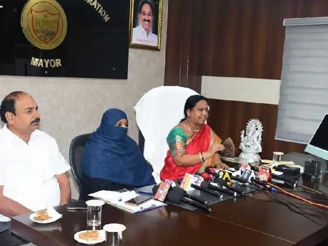 ‘ఇండోర్ తరహాలో నగరంలో ప్లాస్టిక్ వ్యర్థాల రీసైక్లింగ్’
