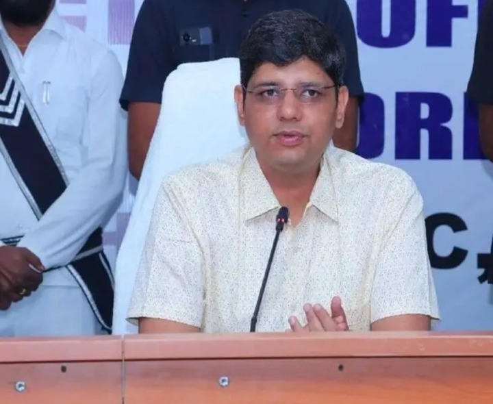 వినాయక చవితి శుభాకాంక్షలు తెలిపిన జిల్లా కలెక్టర్
