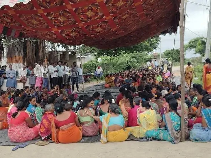 ఇచ్చుక రీచ్‌ను రద్దు చేయాలని గ్రామస్తుల ఆందోళన