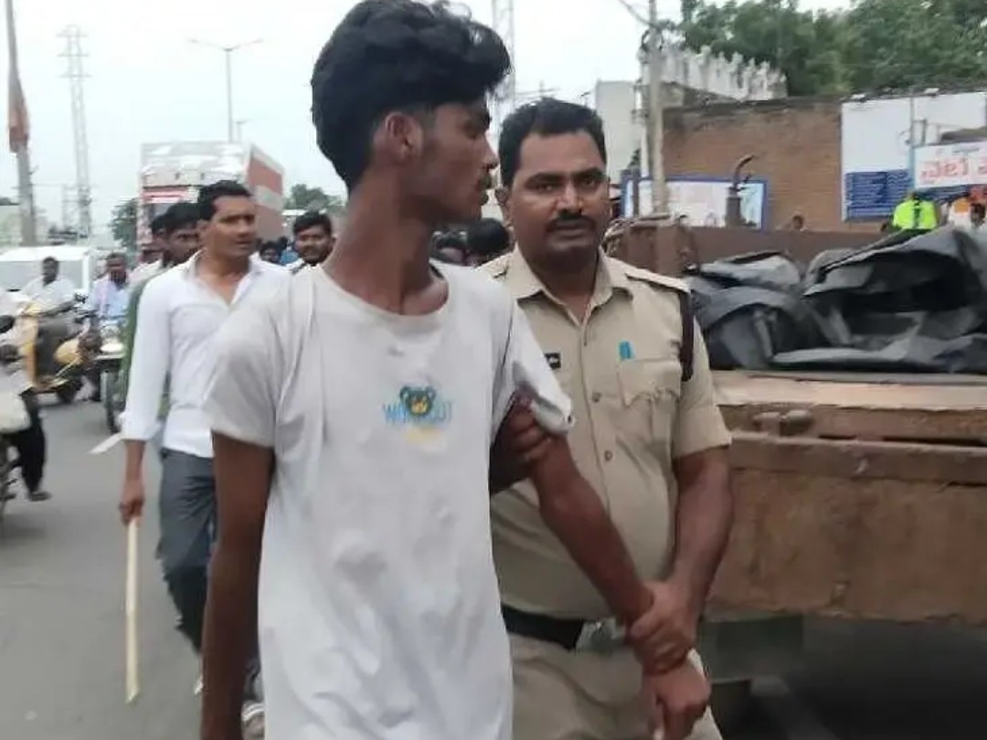 అద్దంకిలో ఆకతాయిల హల్‌చల్