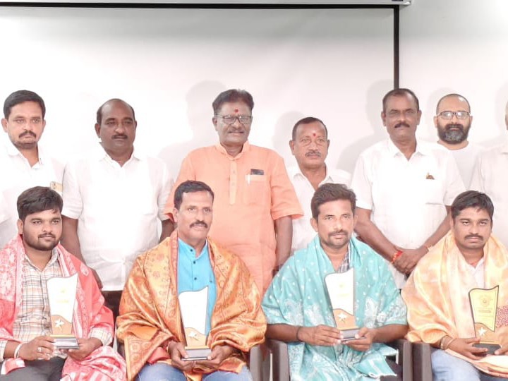 ఫోటో జర్నలిస్టులకు సుంకరి సన్మానం