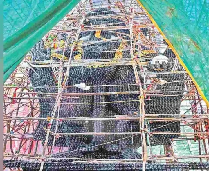 కోటి లింగాలతో గణపతి విగ్రహం