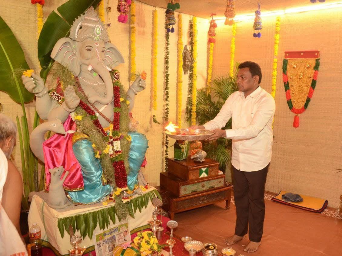 ‘విఘ్నేశ్వరుడి ఆశీస్సులు ప్రతి ఒక్కరిపై ఉండాలి’