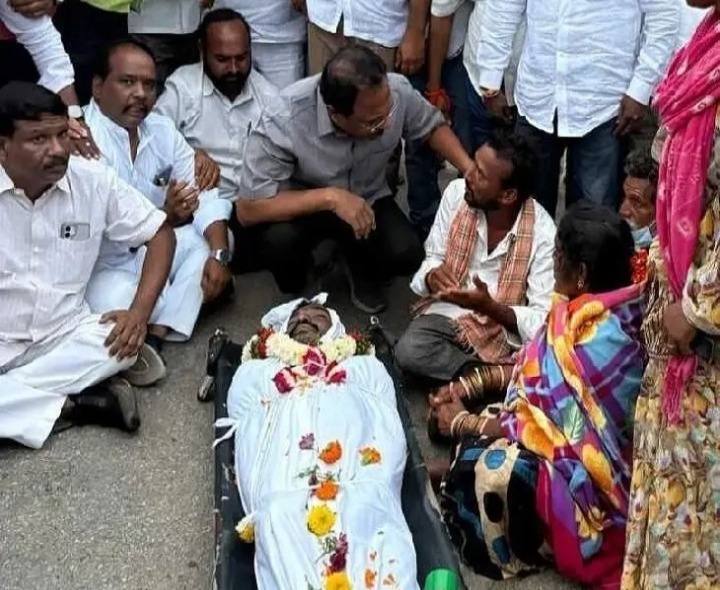వైద్యం అందాక రోగి మృతి.. బంధువులు హైవే పై ధర్నా