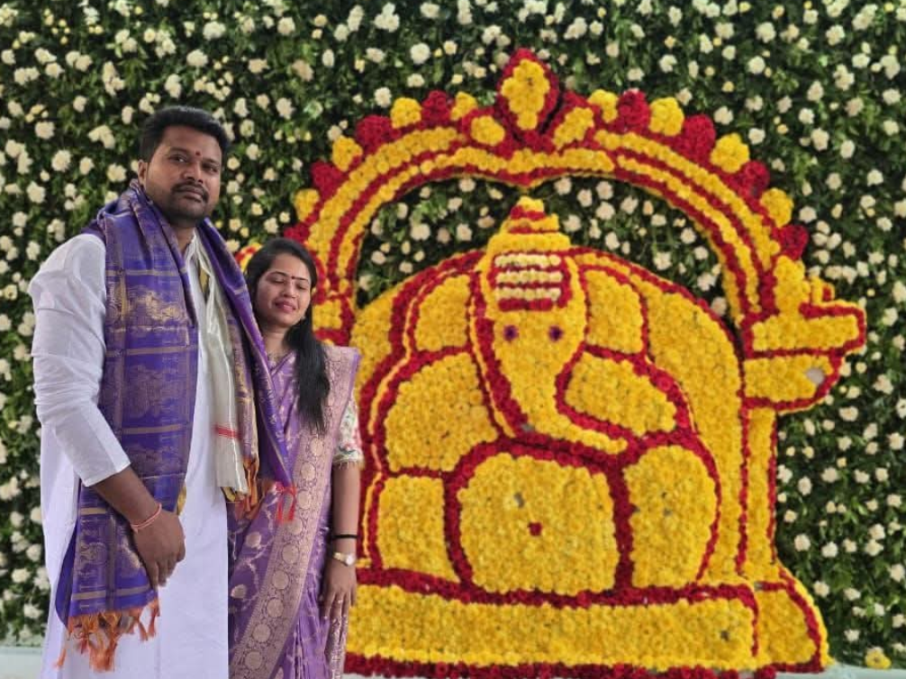 విఘ్నేశ్వరుడిని దర్శించుకున్న కలెక్టర్