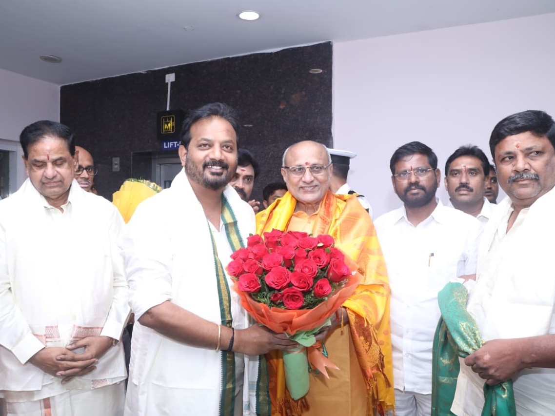 ఉపరాష్ట్రపతి అభ్యర్థి రాధాకృష్ణన్ కు ఘన స్వాగతం