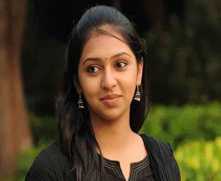 హీరోయిన్‌పై కిడ్నాప్ కేసు.. ముగ్గురు అరెస్ట్