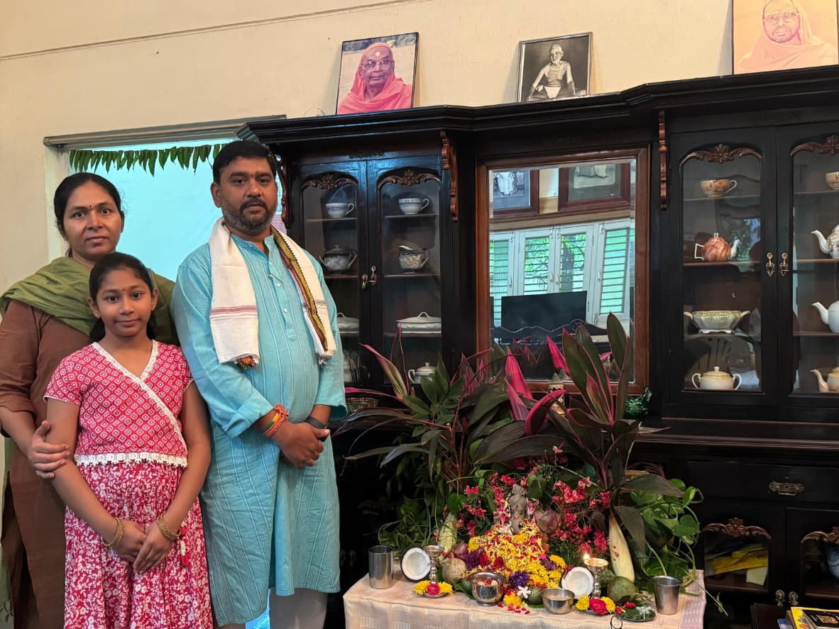 MLA స్వగృహంలో గణనాథునికి ప్రత్యేక పూజలు