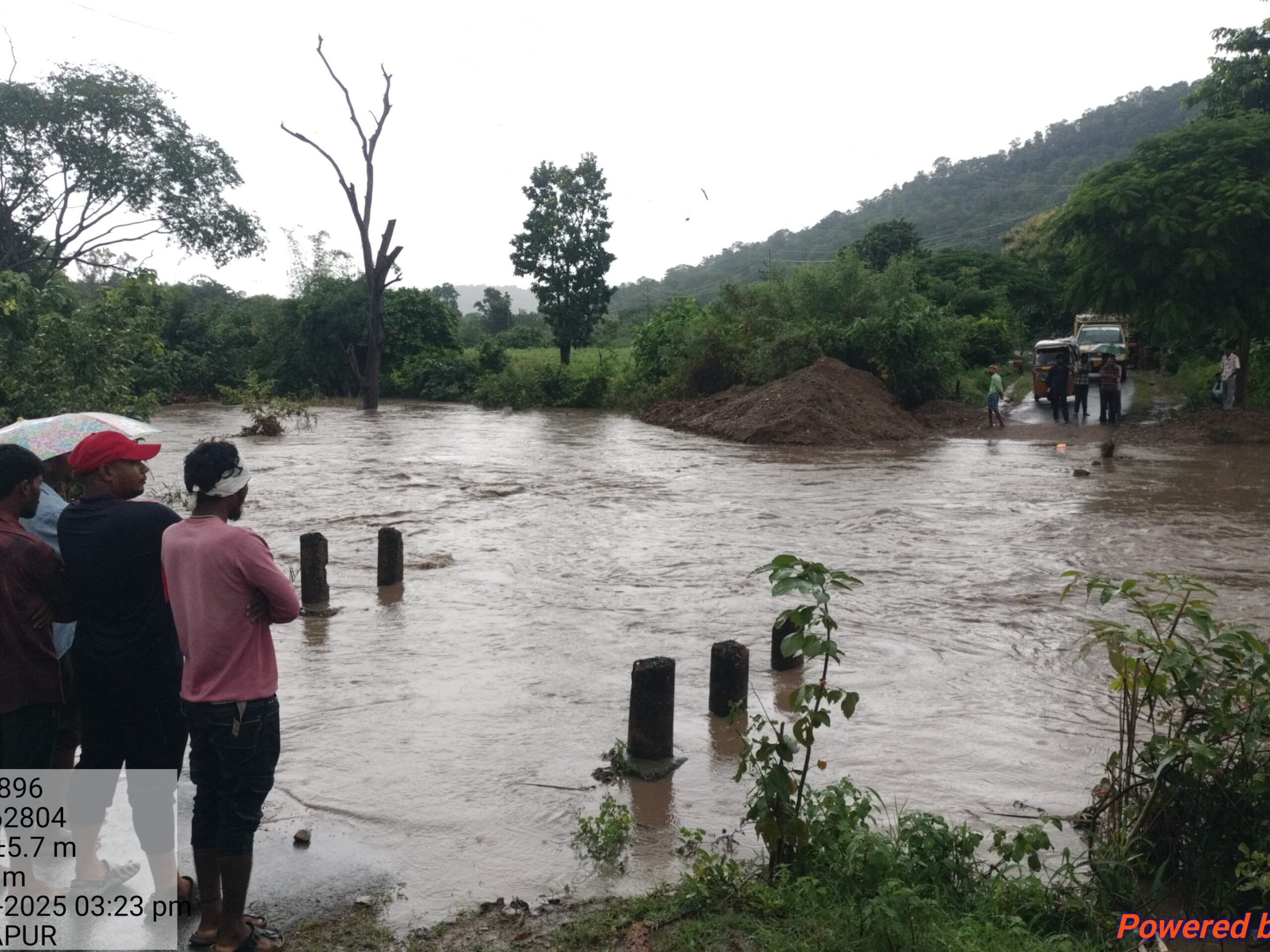 ఉధృతంగా నర్సాపూర్ వాగు.. రాకపోకలు బంద్