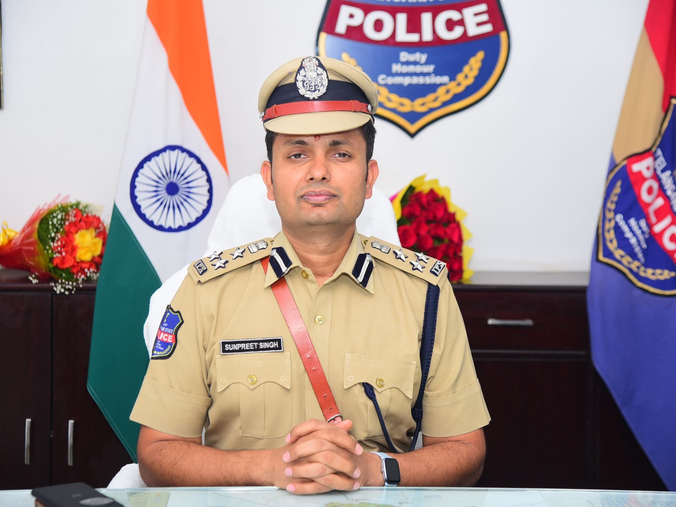 నిరంతరం పెట్రోలింగ్ కొనసాగించాలి: CP