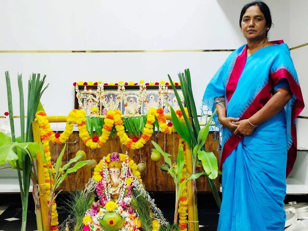 వినాయక పూజలో ఎమ్మెల్యే పరిటాల సునీత