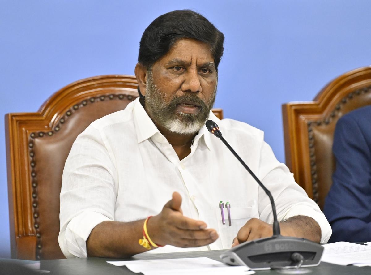 కేటీఆర్‌కు భట్టి, సీతక్క కౌంటర్