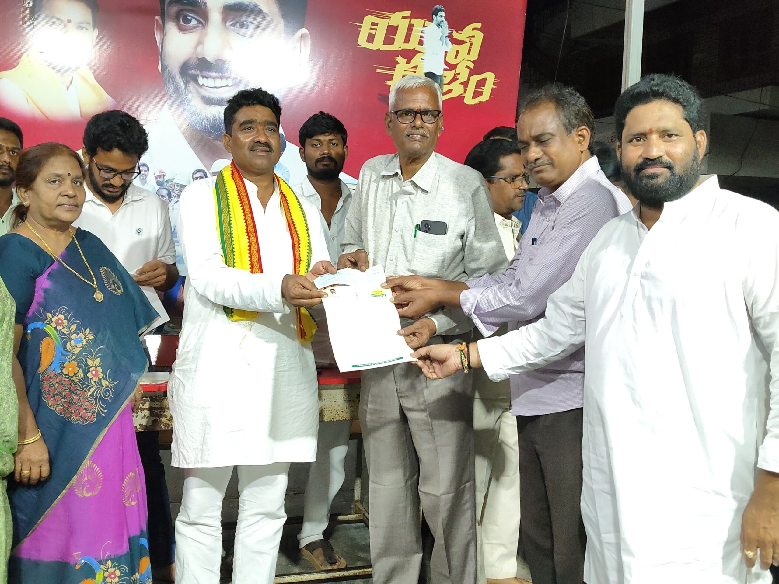 సీఎం సహాయ నిధి పేదలకోసమే ఎమ్యెల్యే:  గొండు శంకర్