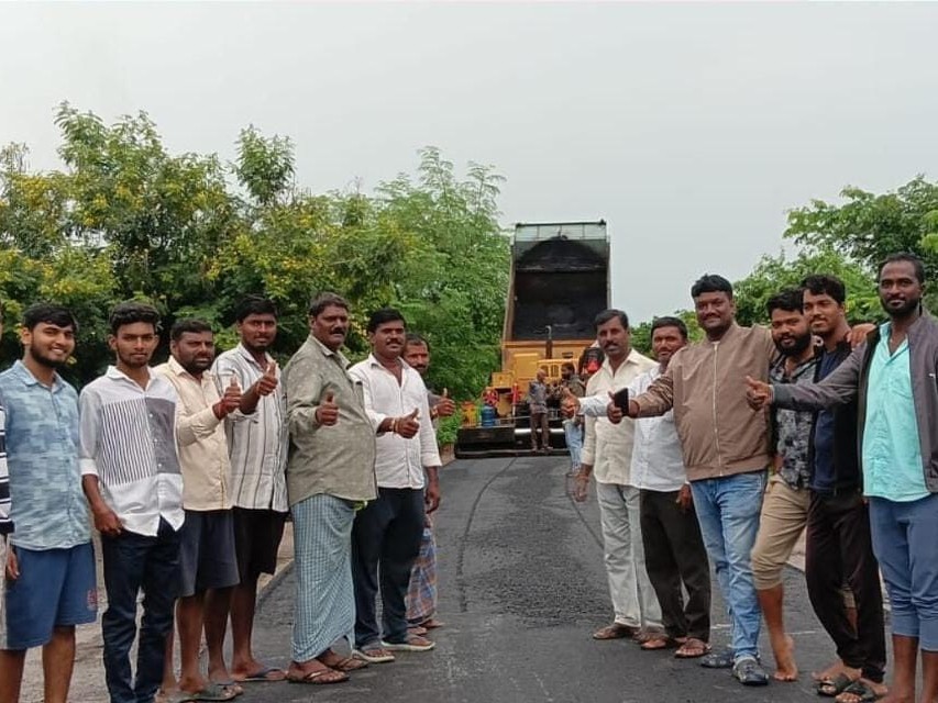 సుద్దాల  రోడ్డు నిర్మాణ పనులు ప్రారంభం