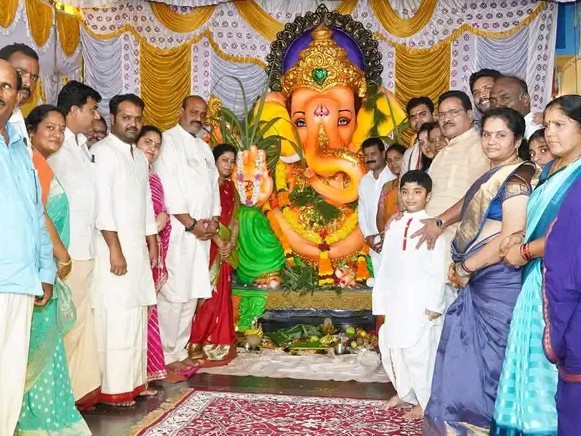 గణేశ ఉత్సవాల్లో పాల్గొన్న మంత్రి అచ్చెన్నాయుడు