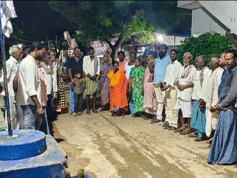 ‘పెన్షన్లు పెంచకపోతే ప్రభుత్వంపై యుద్ధం తప్పదు’