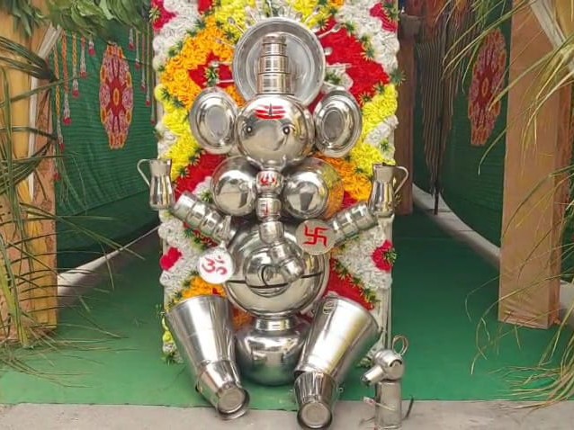 స్టీల్ సామాన్లతో వినాయకుడు