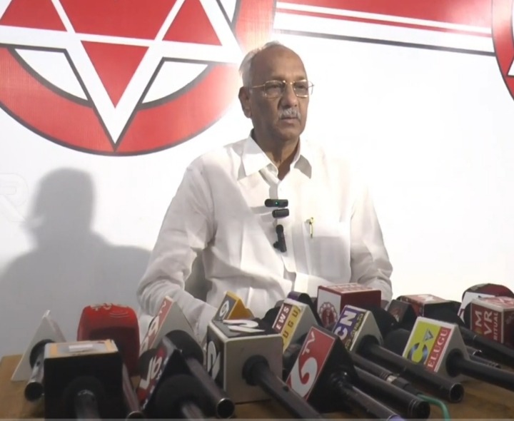 కలెక్టరేట్ ఎక్కడికి వెళ్ళదు: ఎమ్మెల్యే