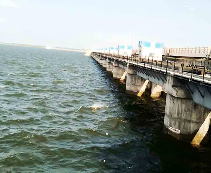 ఎల్లంపల్లి ప్రాజెక్టుకు భారీగా వరద
