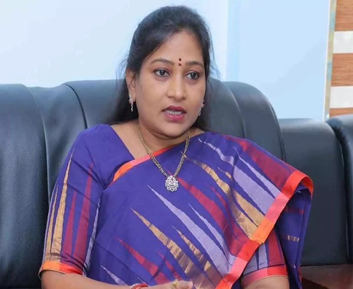 భారీ వర్షాలు.. అనిత సమీక్ష
