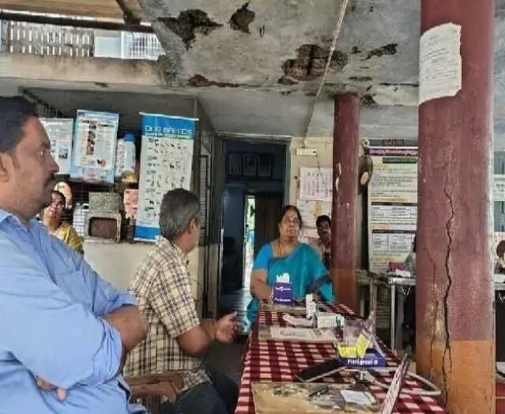 శిథిలావస్థలో పశు వైద్యశాల భవనం