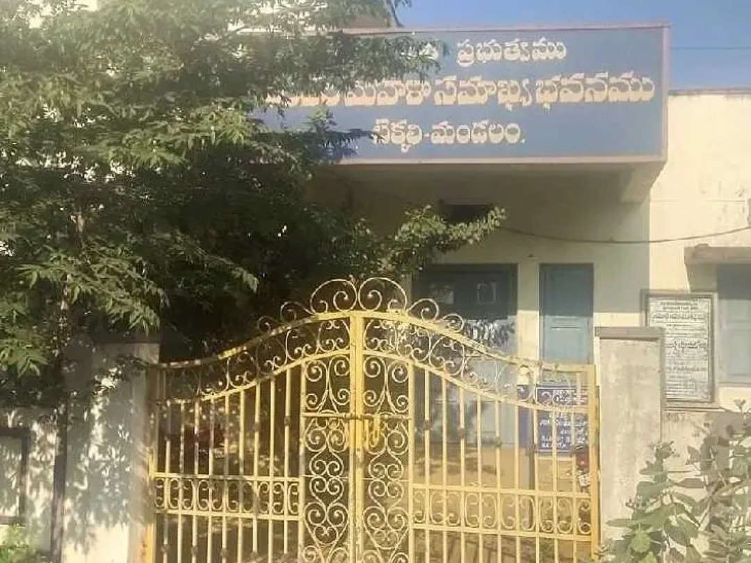 మీకు డ్వాక్రా రుణాలు సక్రమంగా అందుతున్నాయా ?