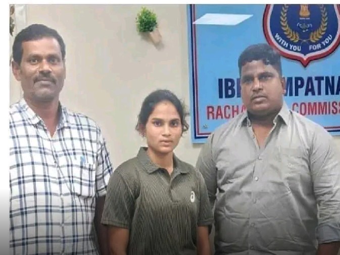 కబడ్డీ క్రీడాకారిణి నందినికి ఆర్థిక సాయం